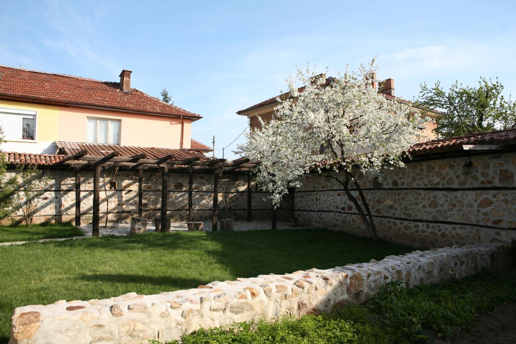 Djudjeva Kyshta Hotel Panagyurishte Exterior foto