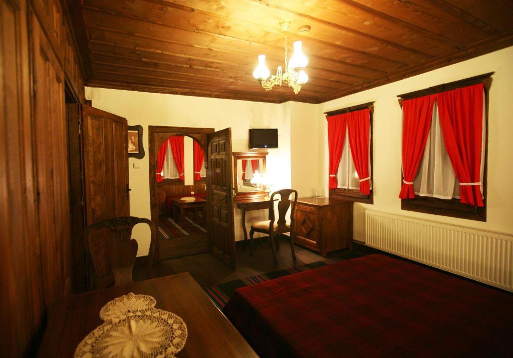 Djudjeva Kyshta Hotel Panagyurishte Quarto foto