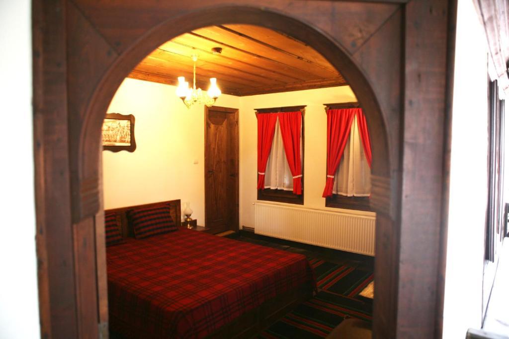 Djudjeva Kyshta Hotel Panagyurishte Quarto foto